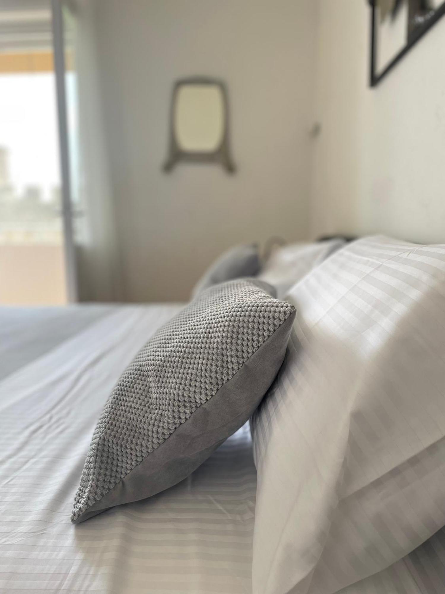Dinka Old Town Apartment With Sea View Трогир Екстериор снимка